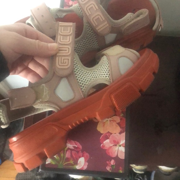 Gucci red and grey leather open toe shoes (with box) - Picture 6 of 8